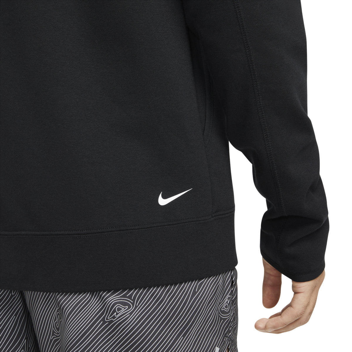 Nike trail pull
